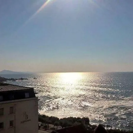Studio Cosy + Piscine + Parking Apartman